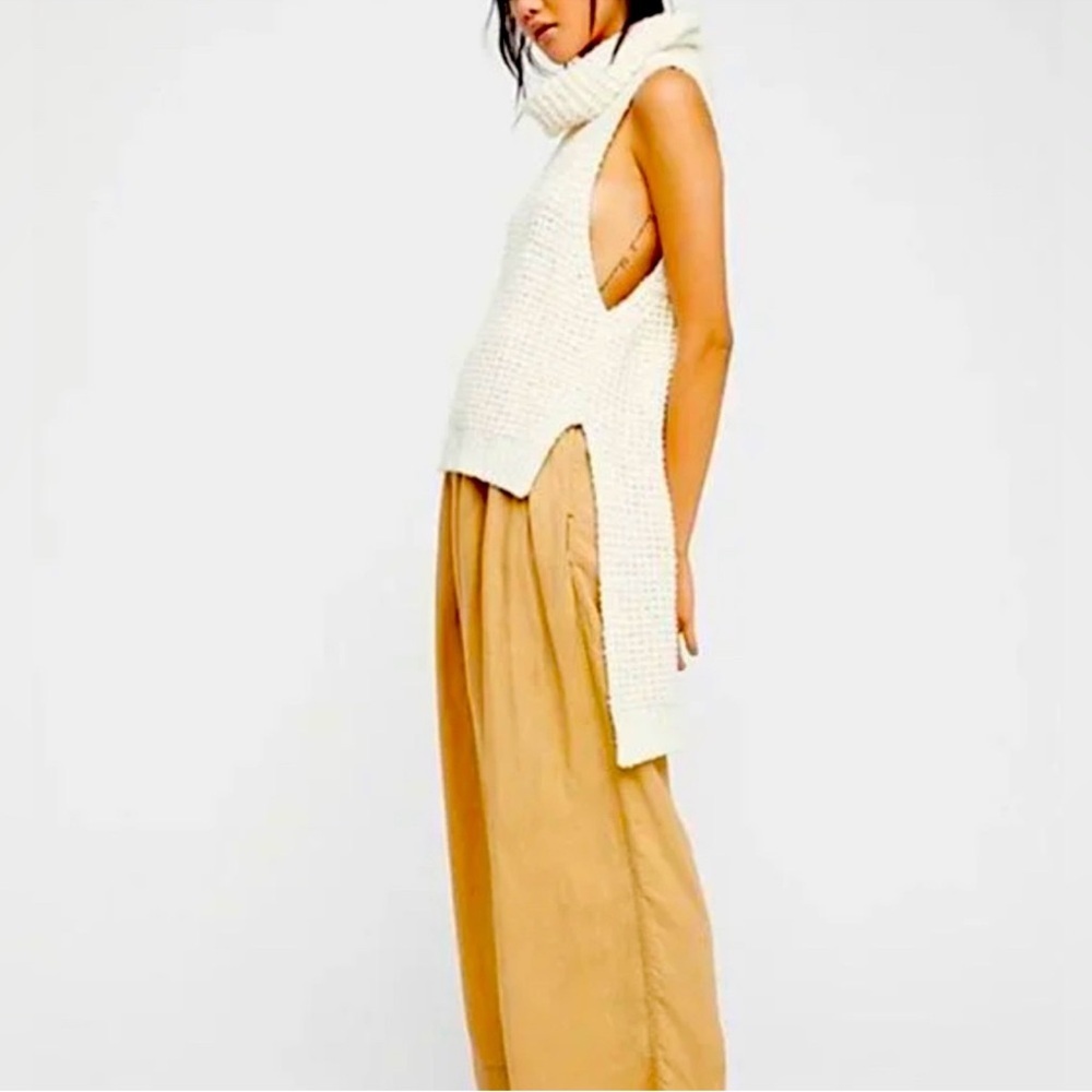 Free People Cream Knit Sky Scrapper Hi Low Cowlneck Sweater Size Small